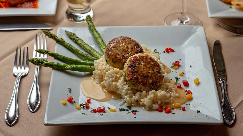 Crab cakes entree